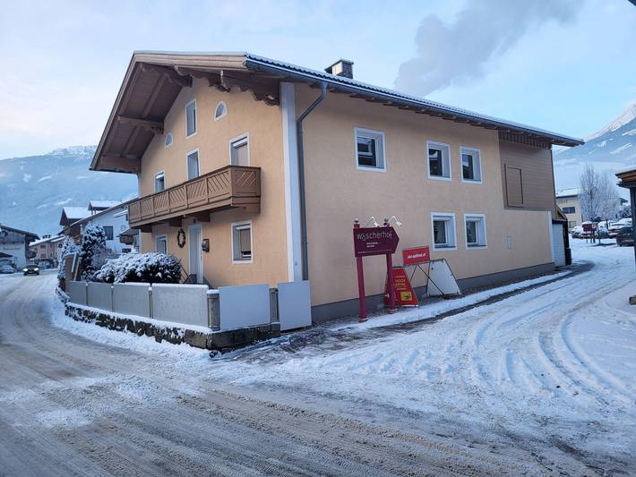 Vakantiewoning voor 8 personen, met Balkon en Tuin in Uderns