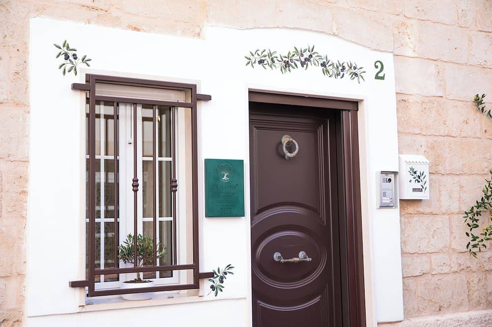 Appartamento intero, Casa di 64 mq a piano terra e a soli 50 mt dal centro, a due passi dal mare! in Mola di Bari, Provincia di Bari