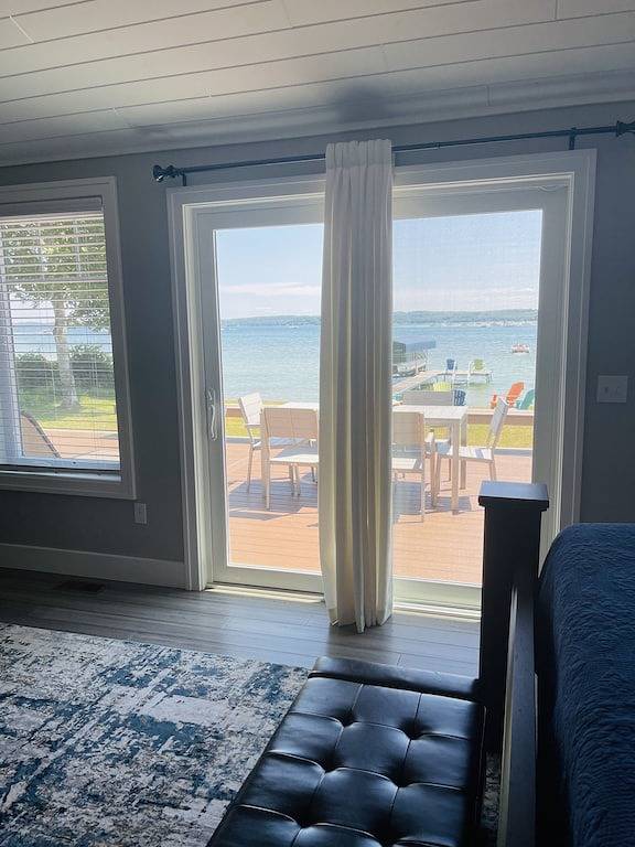 Vacation house for 6 people, with yard and terrace in Michigan