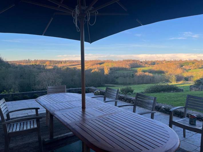 Location de vacances pour 12 personnes, avec jardin ainsi que vue et piscine, adapté aux familles à Saint-Quentin-de-Caplong - 2