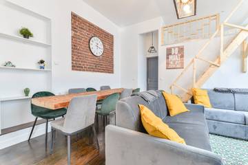 Holiday Rental for 9 People in Paris, Ile de France, Photo 3