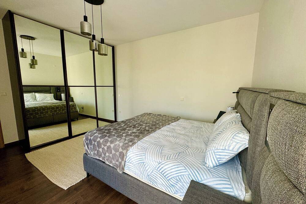 Ganze Wohnung, Luxe Coastal Retreat Apartment in Alexandroupolis, Evros