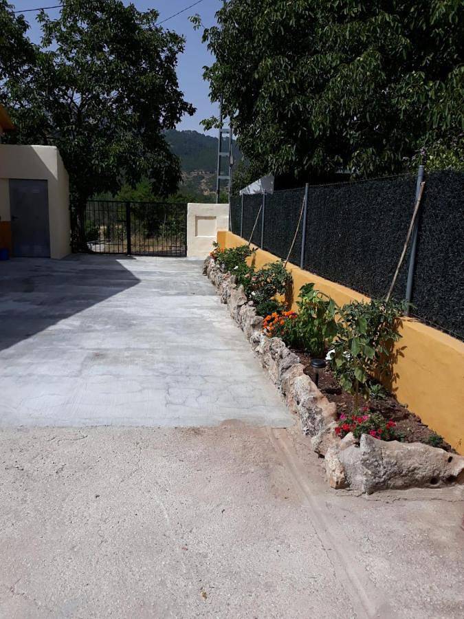 Casa rural para 8 personas, con vistas además de terraza y jardín en Sierras del Segura - 2