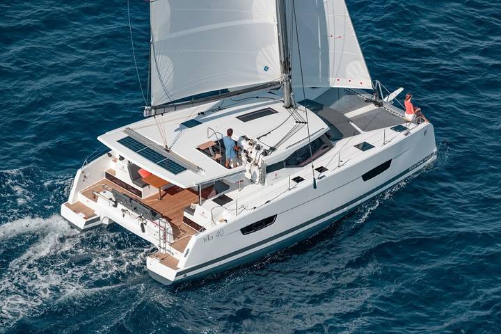 Bateau pour 8 personnes dans Office De Tourisme De Propriano