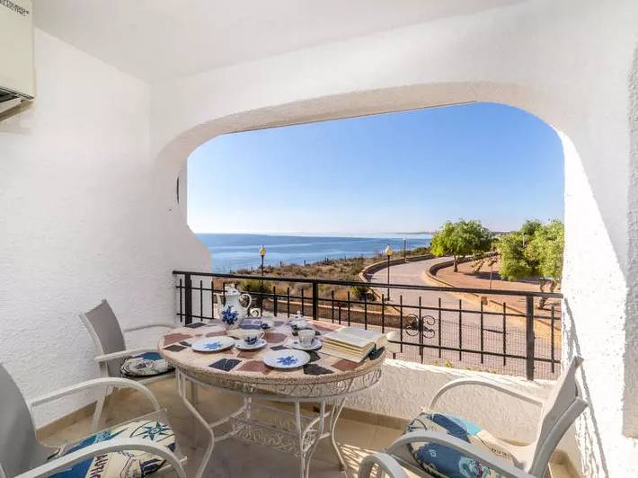 Gîte pour 3 personnes, avec piscine et jardin à Cabo Roig - 2