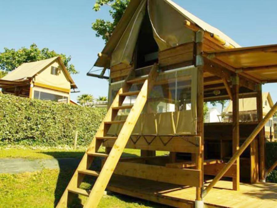 Camping Oyam - Tienda de lona y madera 2 personas - Albergue Laina 2 personas in Bidart, Region de Bayona