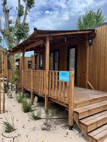 Camping pour 4 personnes, avec sauna et jacuzzi ainsi que balcon et piscine à Grimaud - 3