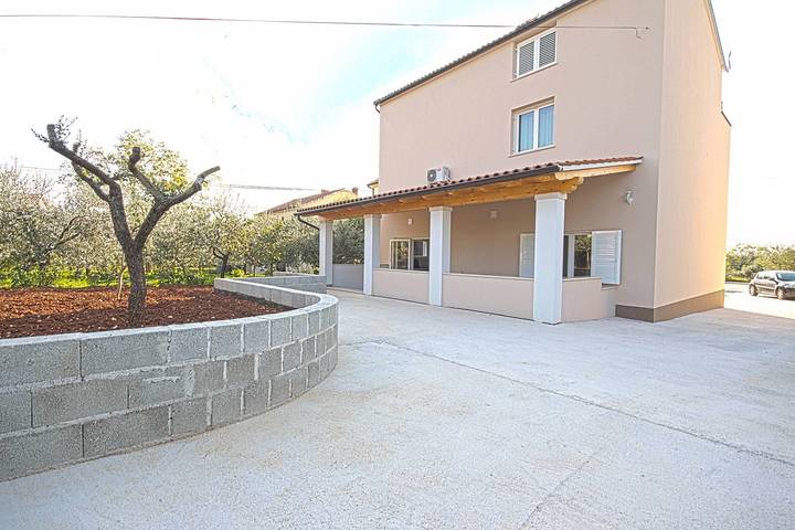 Location de vacances pour 5 personnes, avec balcon/terrasse, animaux acceptés à Vodnjan - 2