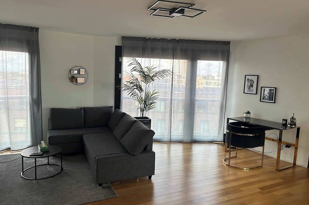 Appartamento intero, Stylish 2.5-Room + Basel Card | 6th-Floor Comfort in Basilea, Aargau-Basel
