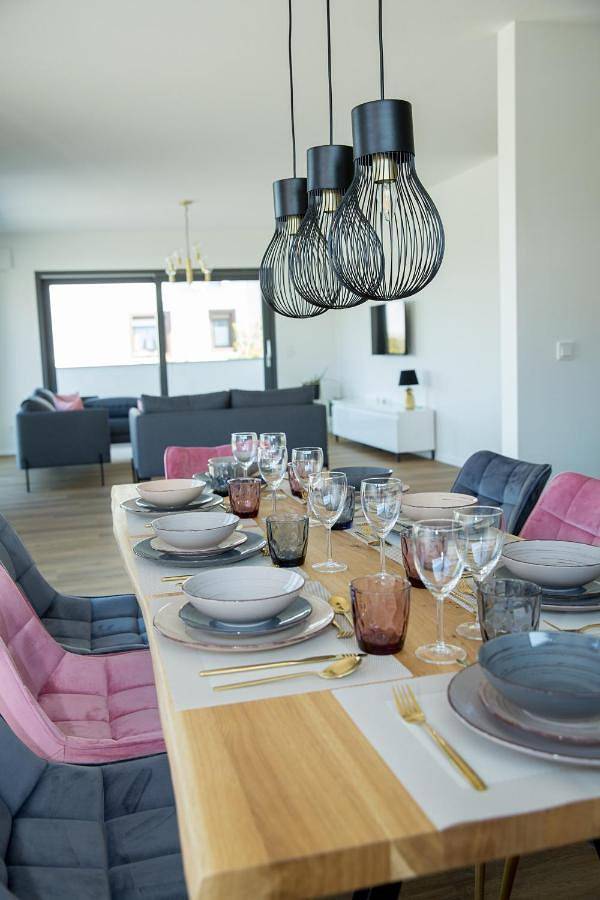 Ferienwohnung für 8 Personen, mit Ausblick und Balkon - 1