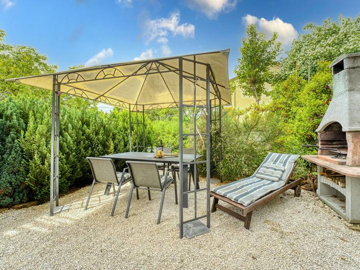 Ferienwohnung für 3 Personen, mit Garten und Terrasse sowie Ausblick in Opatija Riviera