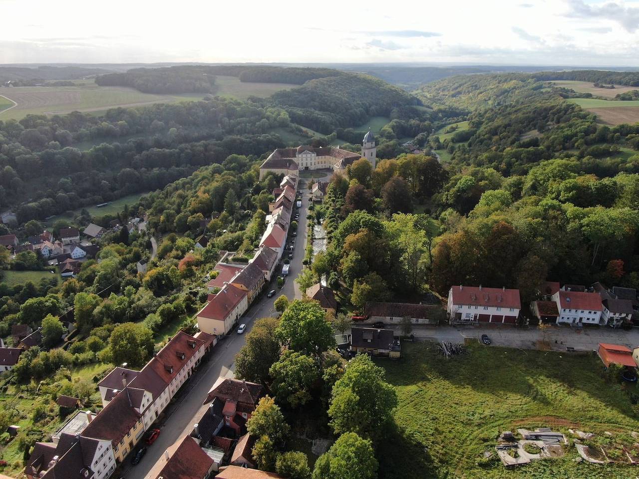 Ganze Wohnung, Ferienwohnung Im Hofratshaus" mit Bergblick, Gemeinschaftsterrasse und Wi-Fi in Schrozberg, Hohenlohe