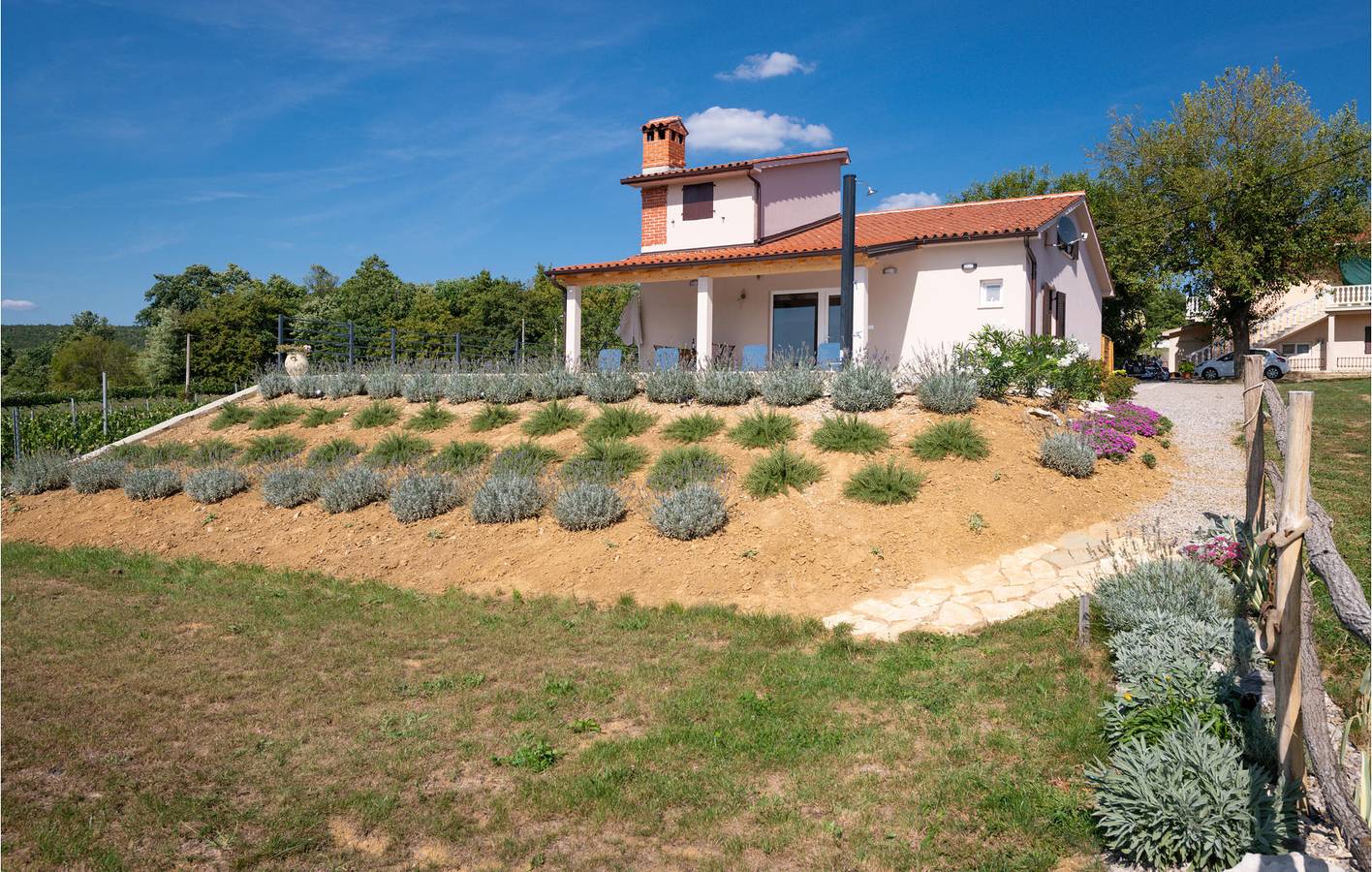 Charmante Ferienwohnung mit Pool und Terrasse, 2,5 km vom Fluss Raša entfernt in Kršan, Ostküste Istrien