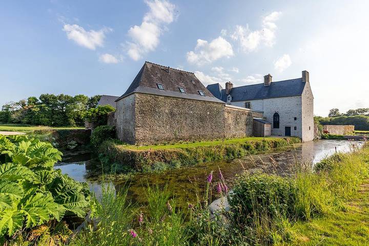 Gîte pour 4 personnes, avec terrasse et piscine ainsi que jardin et sauna - 1