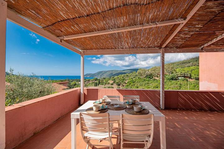 Bungalow für 2 Personen, mit Ausblick und Terrasse sowie Garten auf Elba - 2