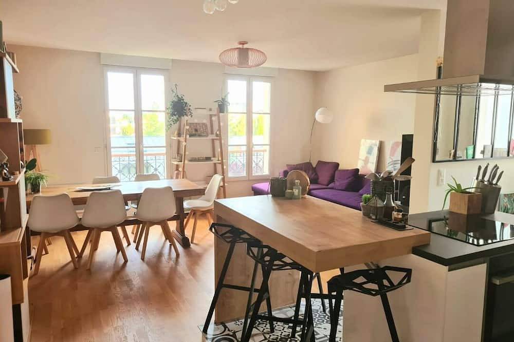 Entire apartment, Large, pleasant duplex apartment on top floor in Clamart, Hauts-de-Seine