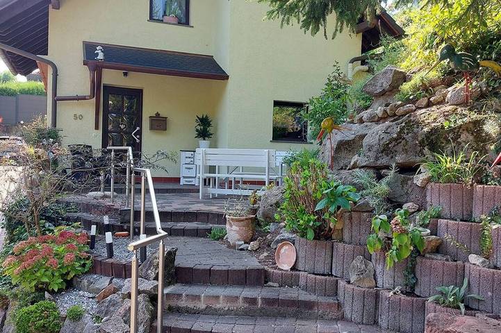Ferienhaus für 4 Personen, mit Balkon und Garten in Weinheim