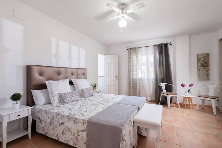 Rural Villa Fondo San Juan 20 min walking to the beach in San Juan de Alicante, Costa Blanca