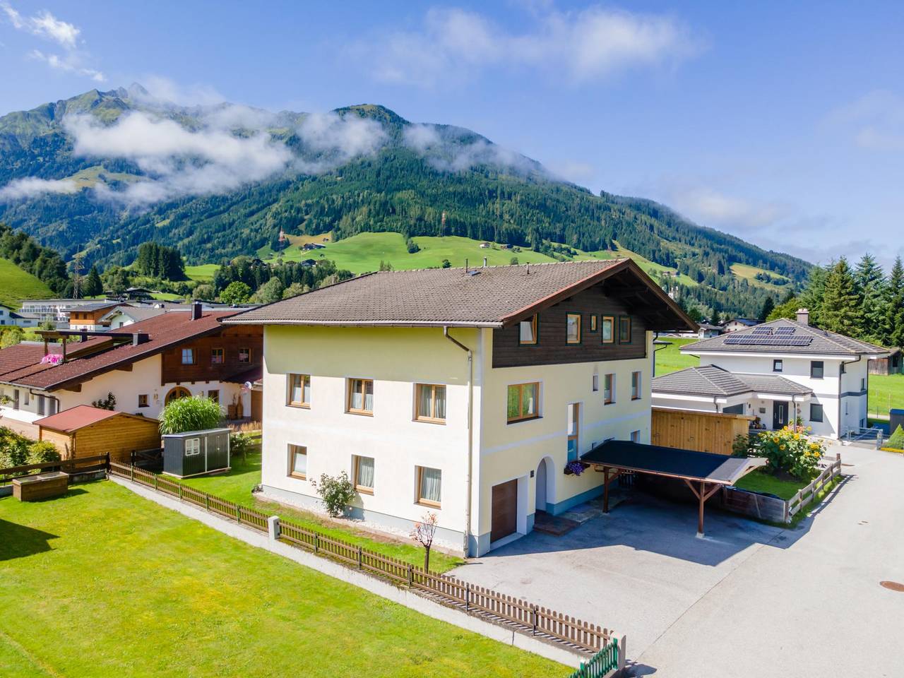 Ganze Wohnung, Moderne Wohnung mit Charme und Nostalgie
 in Mittersill, Kitzbüheler Alpen