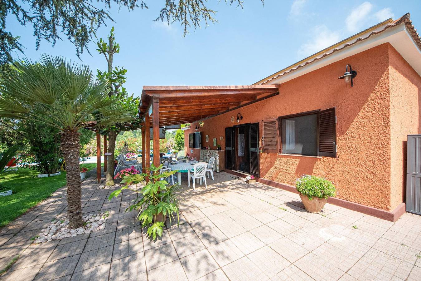 Casa de vacaciones con piscina particular para 4 personas aprox. 65 qm en Nettuno, Lacio (Roma y alrededores) in Nettuno, Provincia de Roma