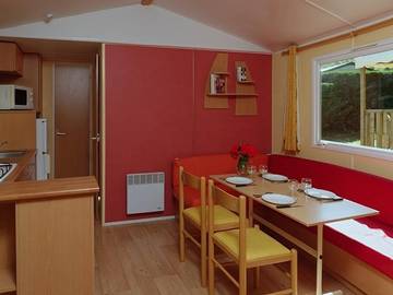 Camping für 4 Personen in Les Aires, Regionaler Naturpark Haut-Languedoc, Bild 4