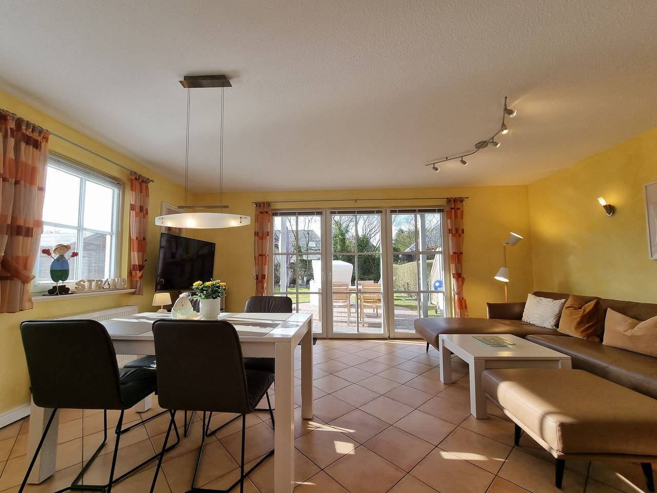 Ganze Ferienwohnung, Wiesenblume Eg. L. - Wiesenblume Eg. L. in Wyk auf Föhr (Stadt), Wyk auf Föhr