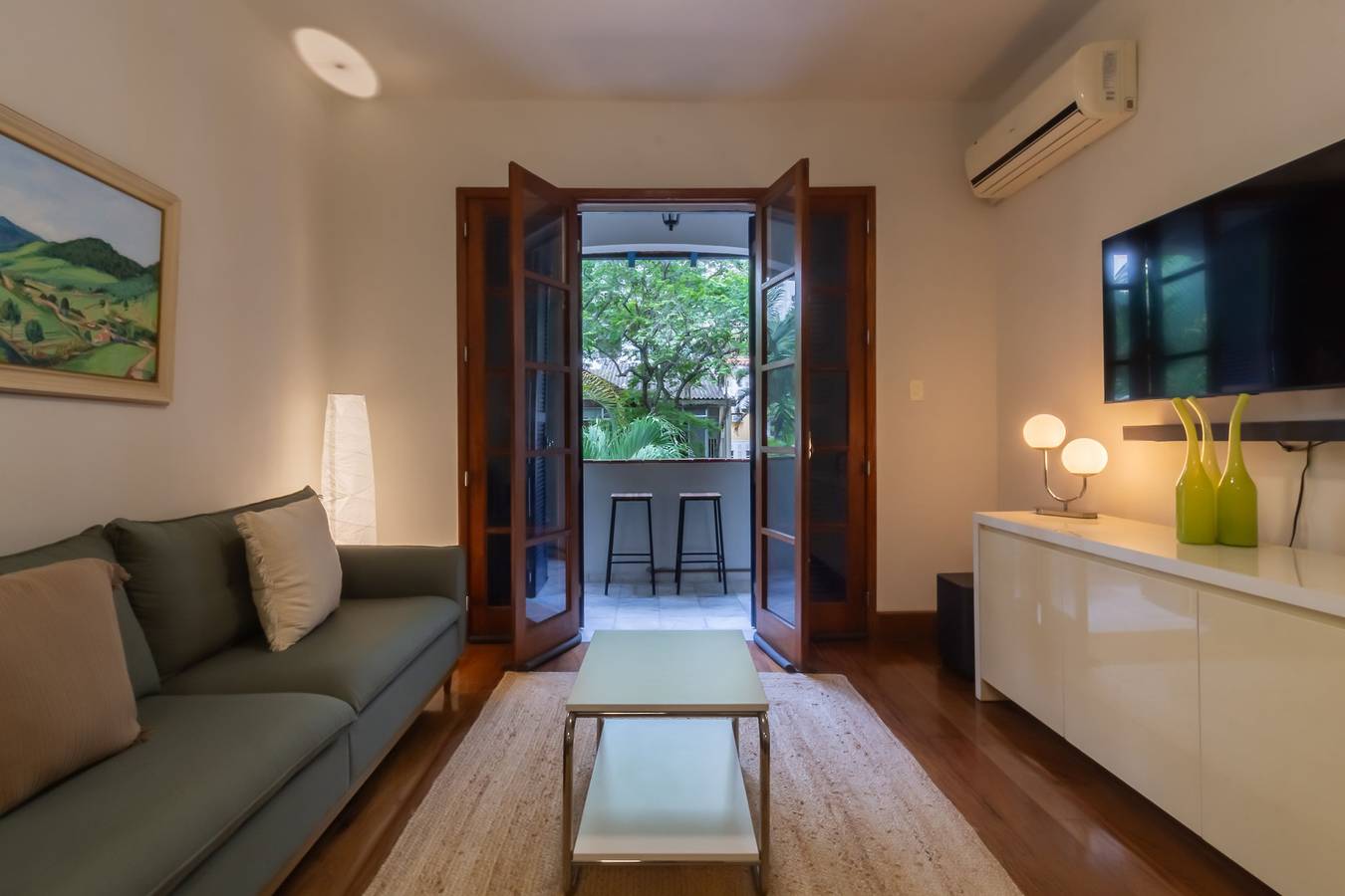 Appartamento intero, Close to the underground and 10 minutes from the beach | Mfb302 in Copacabana, Rio de Janeiro