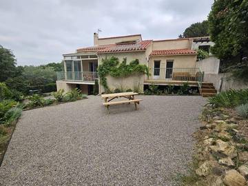 Cottage pour 8 personnes, avec piscine et terrasse à Moussan