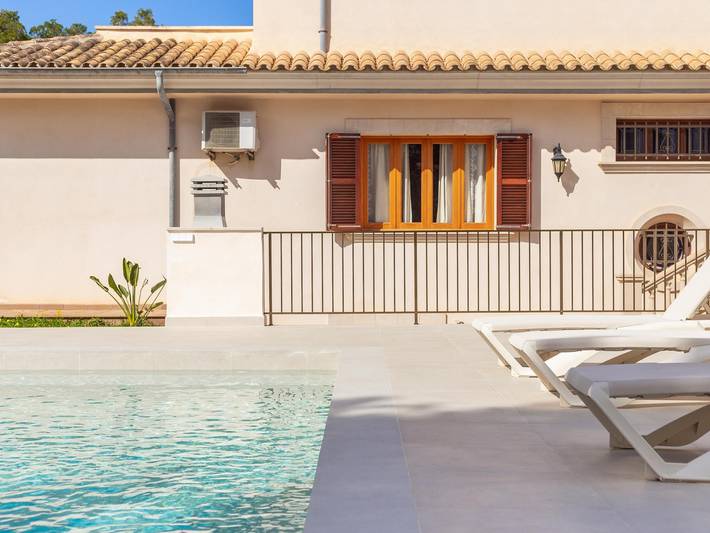 Calma - Schöne Villa mit Garten in Son Serra de Marina in Playa Son Serra de Marina, Santa Margalida