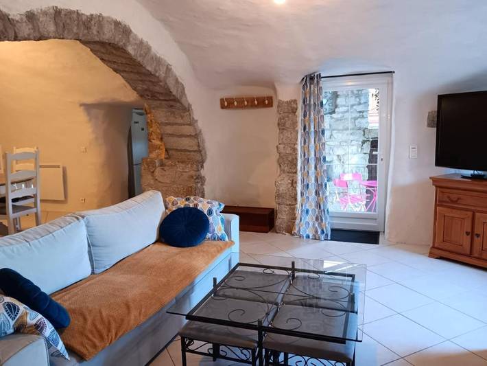 Location de vacances pour 6 personnes, avec jardin et vue à Chomérac - 2