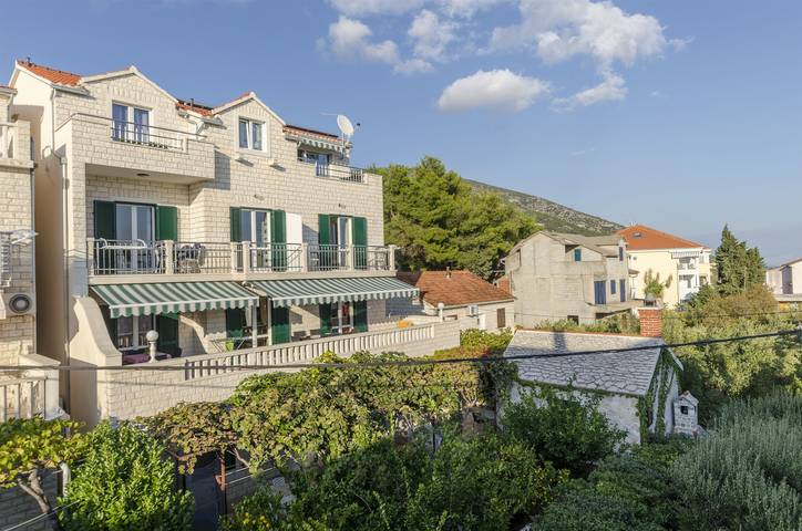 Hôtel pour 2 personnes, avec jardin à Bol