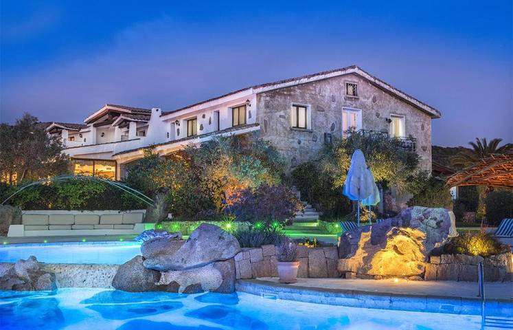 Hôtel pour 2 personnes, avec piscine et jardin dans Cala Bitta - 3