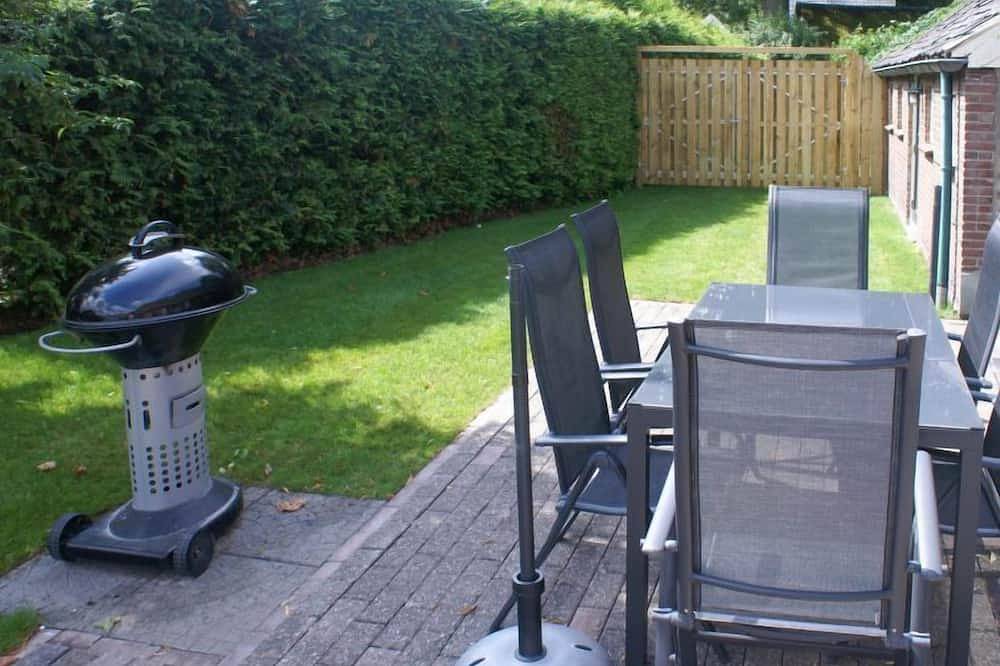 Onder De Eiken by Interhome in Nationaal Park Dwingelderveld