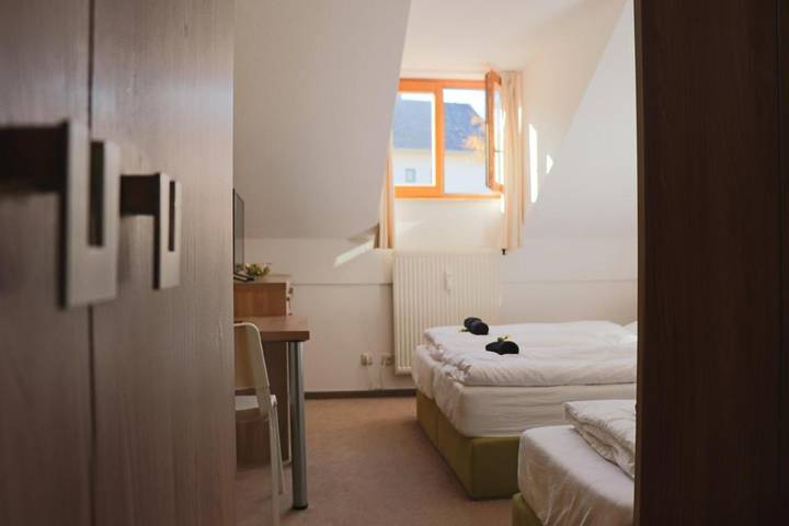 Ferienwohnung für 9 Personen, mit Garten und Ausblick sowie Sauna, kinderfreundlich in Philippsreut - 4