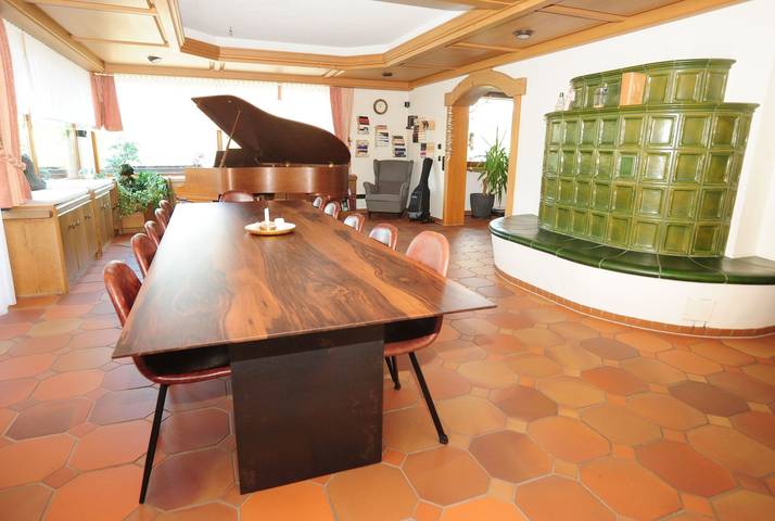 Ferienhaus für 17 Personen, mit Balkon und Terrasse sowie Garten und Ausblick in Baiersbronn - 2