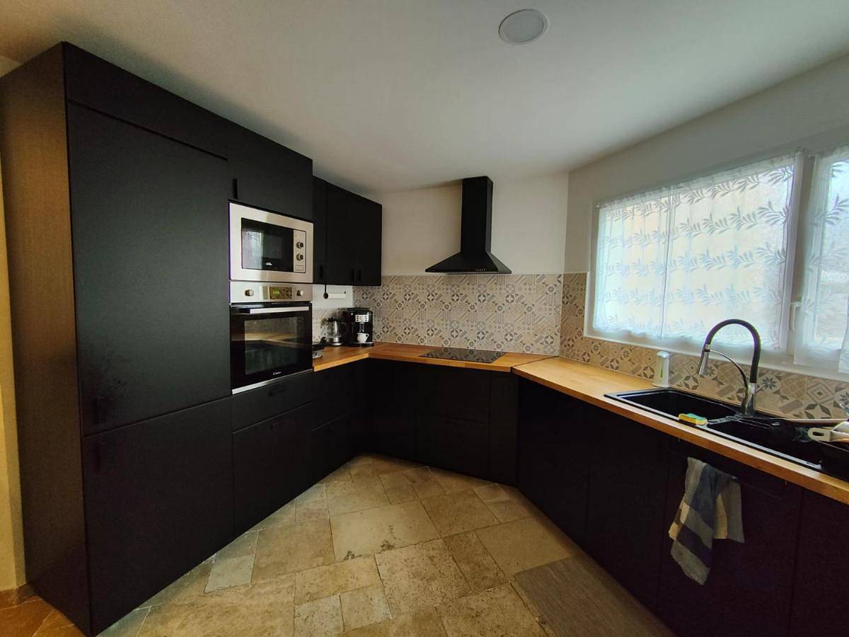 The Cosy House - votre havre de paix avec jardin privé in Lisses, Essonne
