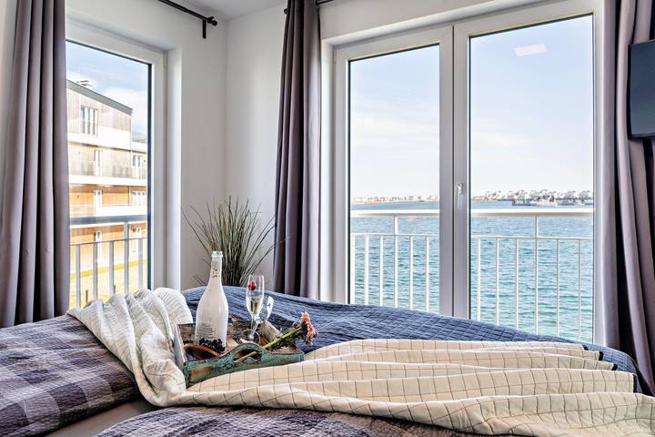 Villa für 4 Personen, mit Whirlpool und Sauna sowie Balkon, kinderfreundlich in Schleswig-Holstein