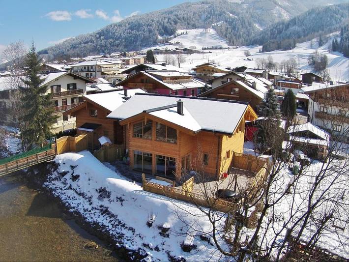 Chalet für 20 Personen, mit Whirlpool und Terrasse sowie Sauna