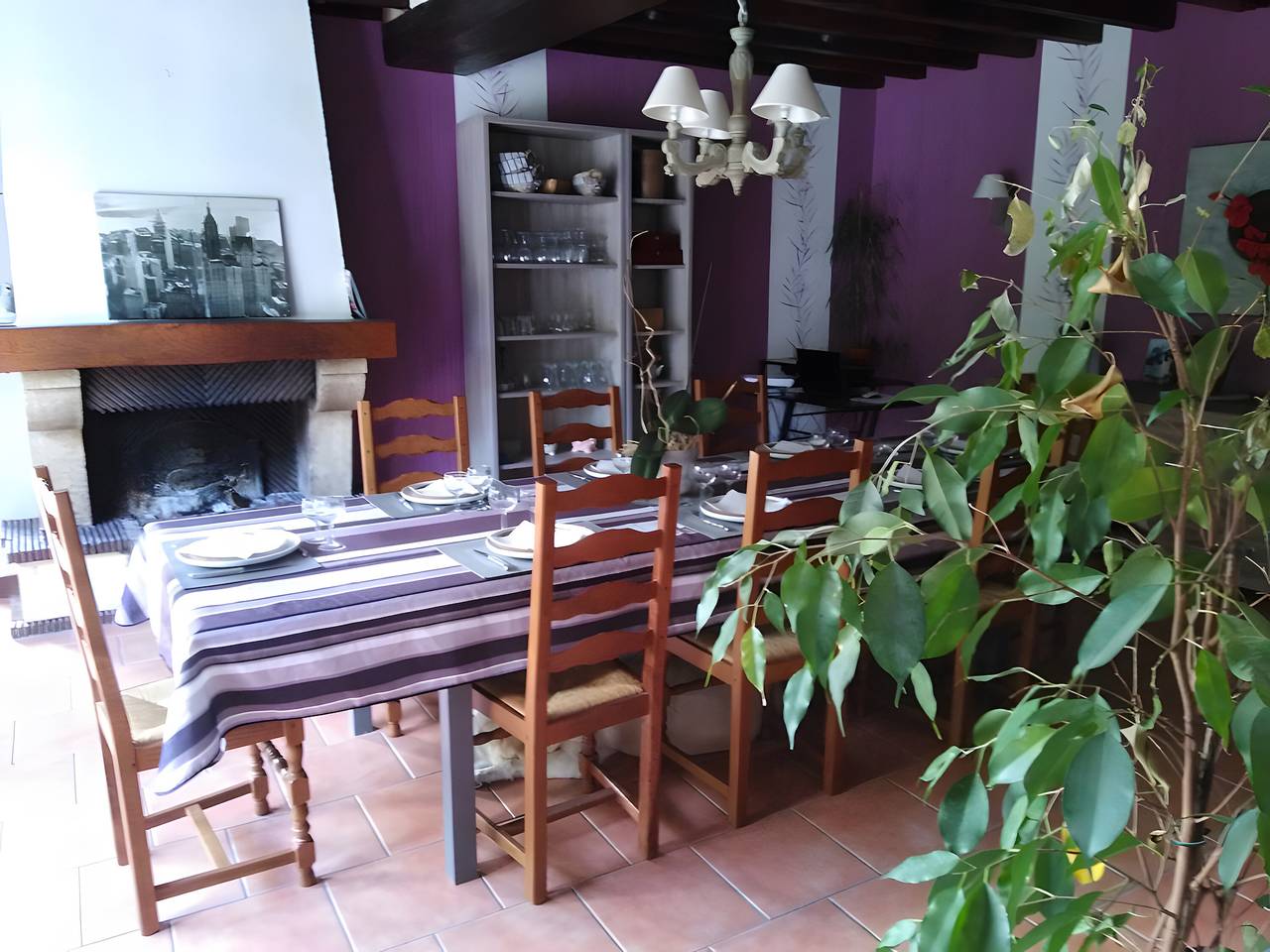 Chambre d'hôtes 'Chambre Iris - Le Petit Puits' avec jardin commun et Wi-Fi in Cheverny, Sologne