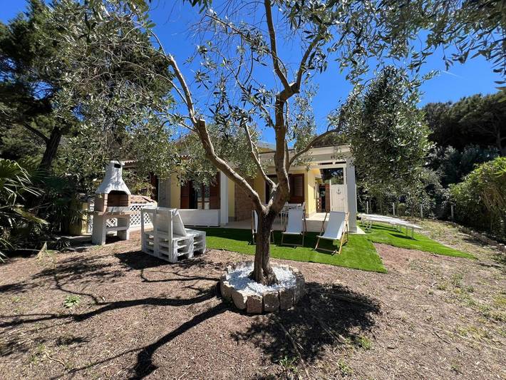 San Pietro Green – Welcoming holiday home 150 metres from the sea in San Pietro a Mare, Valledoria