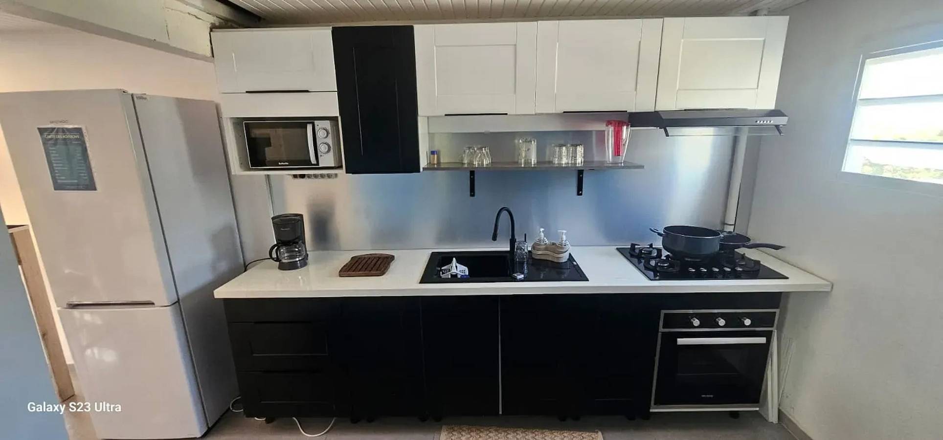 Entire apartment, Bright Apartment with Pool in Le Moule, 70 m² in Le Moule, Guadeloupe (Caribbean)