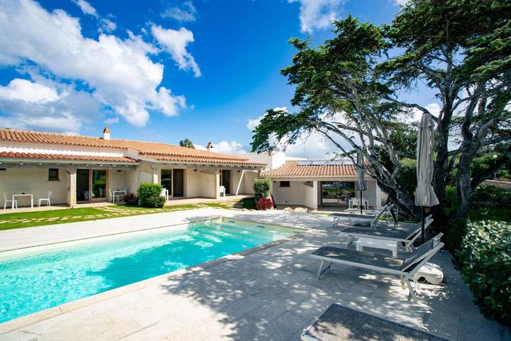 Chambre d’hôte pour 2 personnes, avec piscine ainsi que jardin et vue à Arzachena - 4