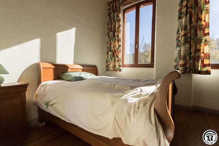 Location de vacances pour 6 personnes, avec jardin dans Montbrun-Bocage - 4