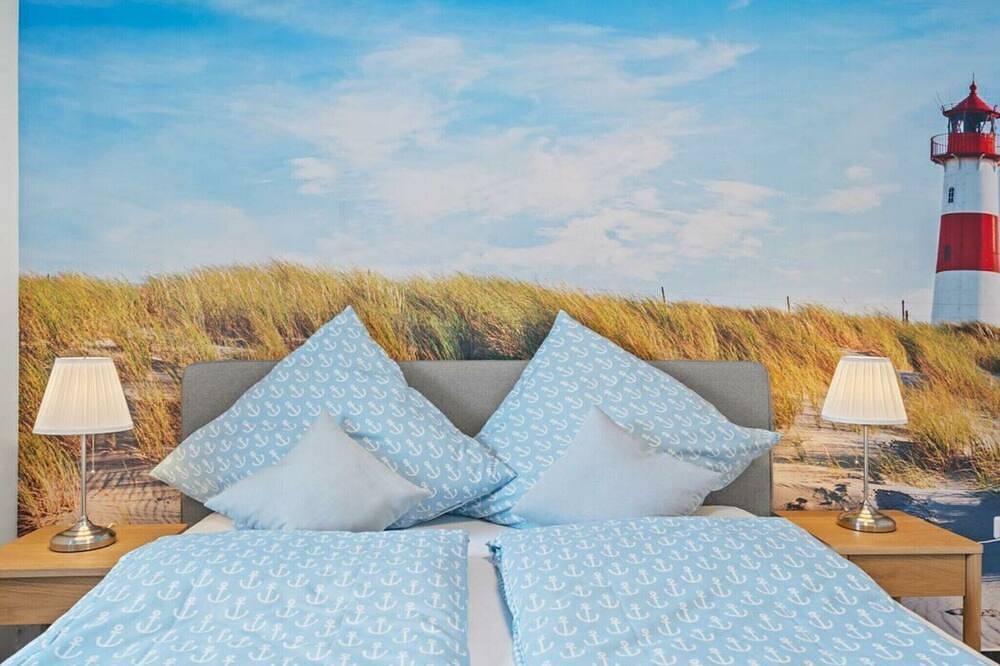 Ganze Wohnung, Ferienhaus in Timmel mit Schwimmbecken in Strand am Timmeler Meer, Großefehn