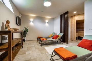 Villa for 14 Guests in Koper, Slovene Istria, Picture 4