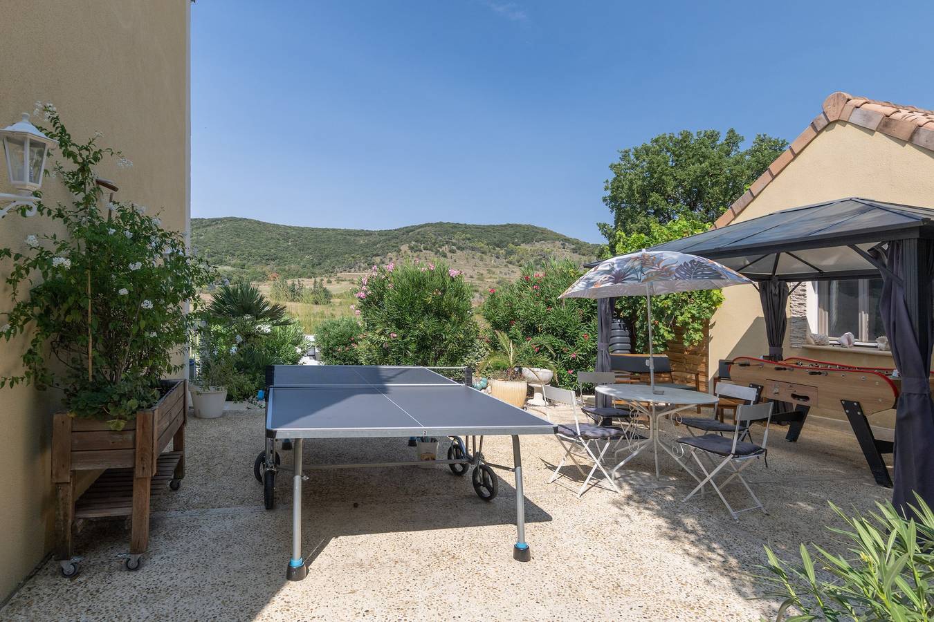 Magnifico alloggio nel sud dell'ardeche con cime in Lagorce, Ardèche