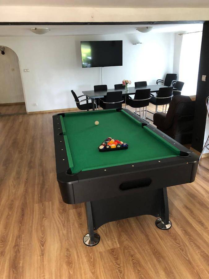 Ferienhaus für 20 Personen, mit Sauna und Ausblick sowie Garten und Pool - 1