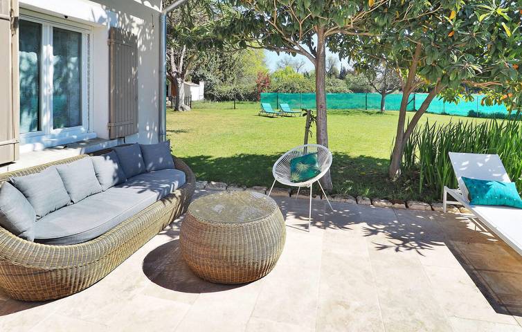 Location de vacances pour 6 personnes, avec terrasse et piscine, animaux acceptés à Paradou - 4