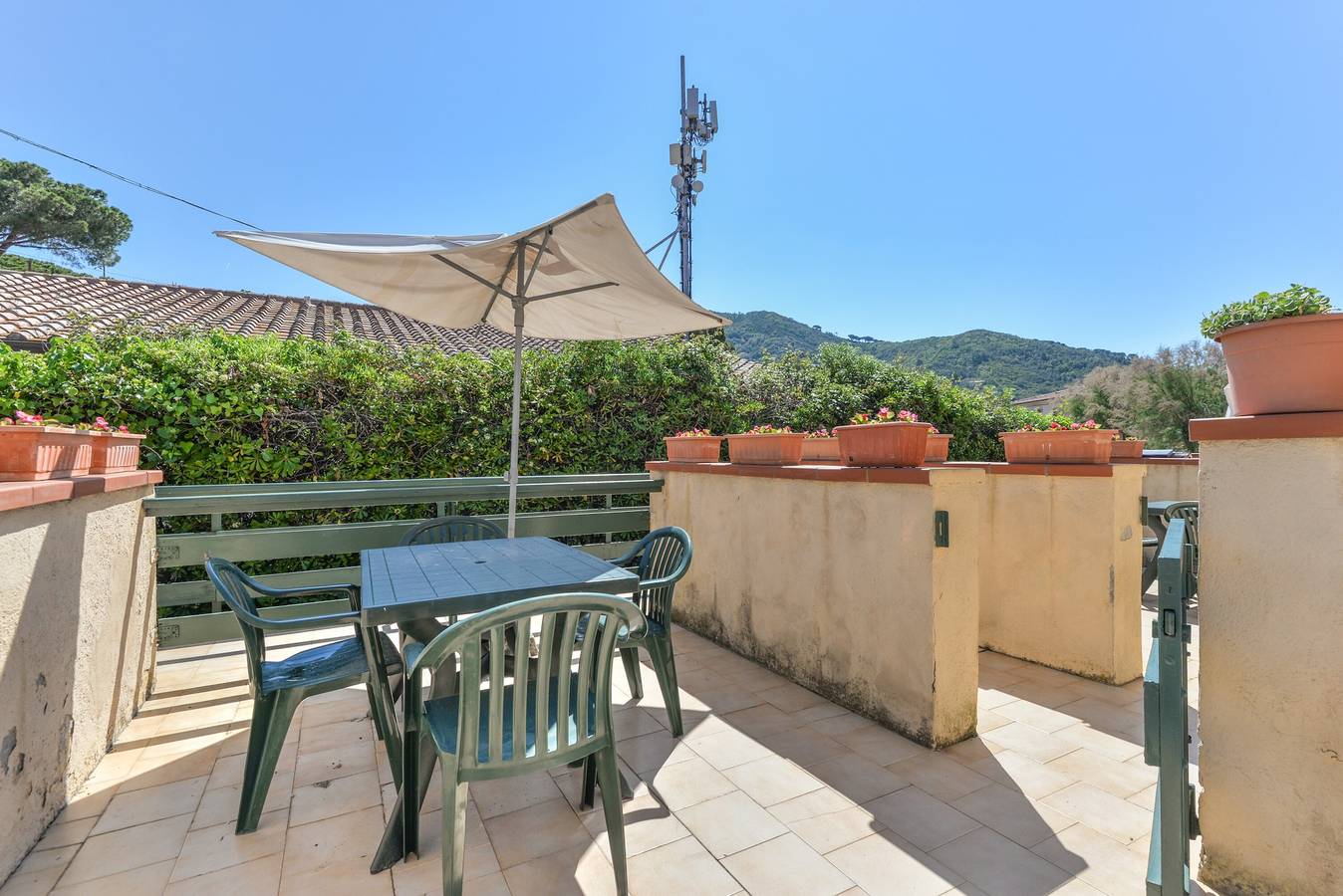 Ganze Wohnung, Ferienwohnung 'Il Quadrifoglio 3' nahe am Strand mit Terrasse und Wlan in Spiaggia di Procchio (Procchio), Marciana