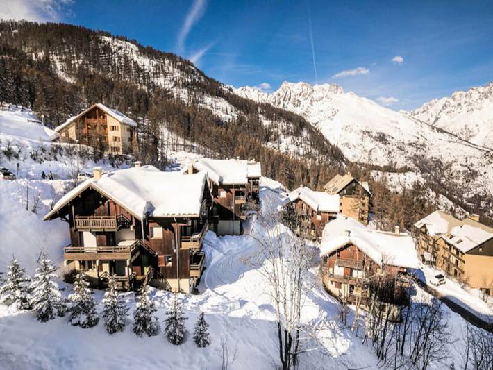 Chalet pour 6 personnes, avec terrasse, animaux acceptés à Puy-Saint-Vincent